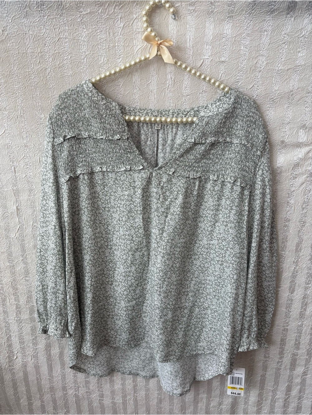 NWT Angels Grey Floral Ruffle-Trim Blouse size M